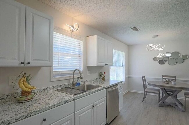 Building Photo - 354 Shoal Ct