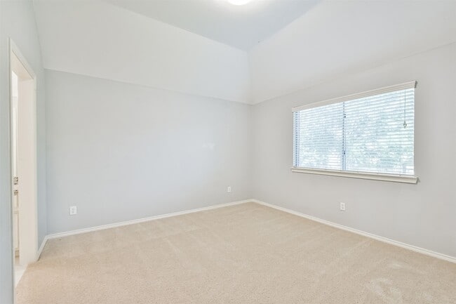 Building Photo - 18802 Half Volley Cir