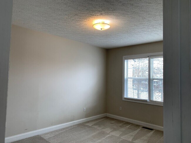 Building Photo - 190 Willow Oak Dr NW