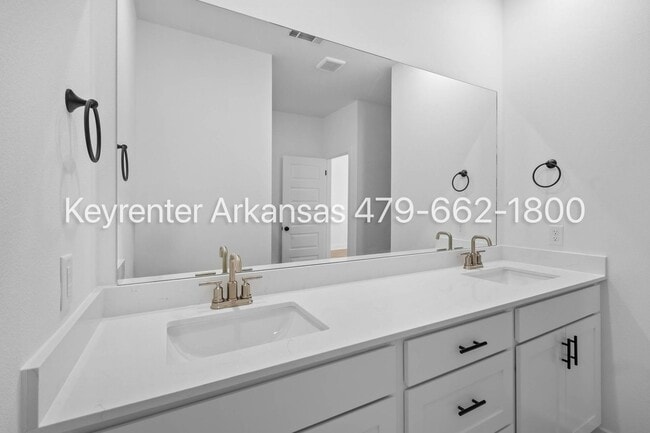 Building Photo - New construction | Taverner Crossing community in Farmington!