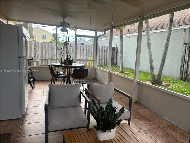 Building Photo - 277 SW 159th Terrace