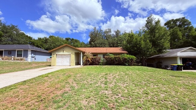 Building Photo - Pet-Friendly 3BR Home with Spacious Yard – No HOA!