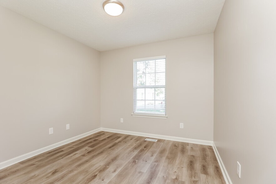 Building Photo - 2718 Lincoya Dr