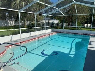 Building Photo - Large Fenced Yard!  Rainbow Woods Home For Rent