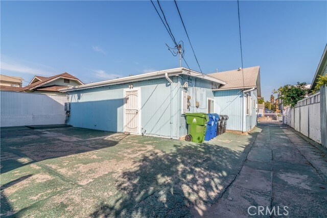 Building Photo - 1125 Heliotrope Dr