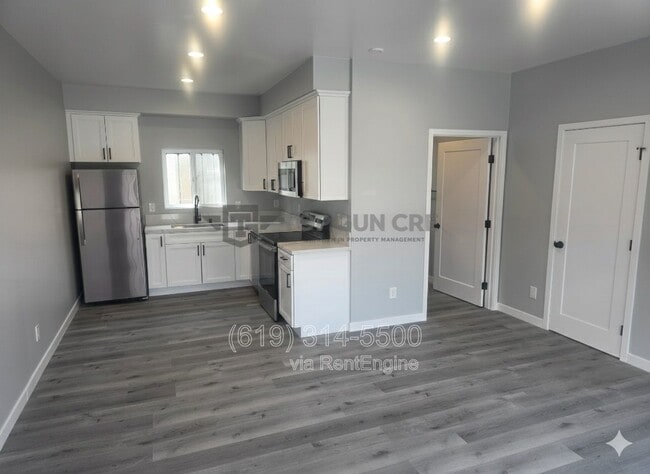 Building Photo - 4868 Fond Du Lac Ct