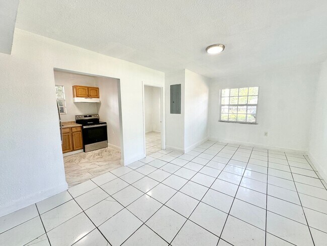 Building Photo - 1278 NW 44th St