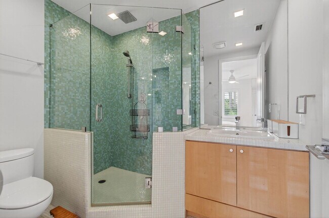 Building Photo - 130 Andrews Ave