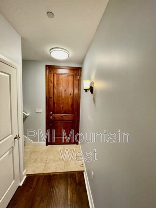 Building Photo - 88 S 900 E