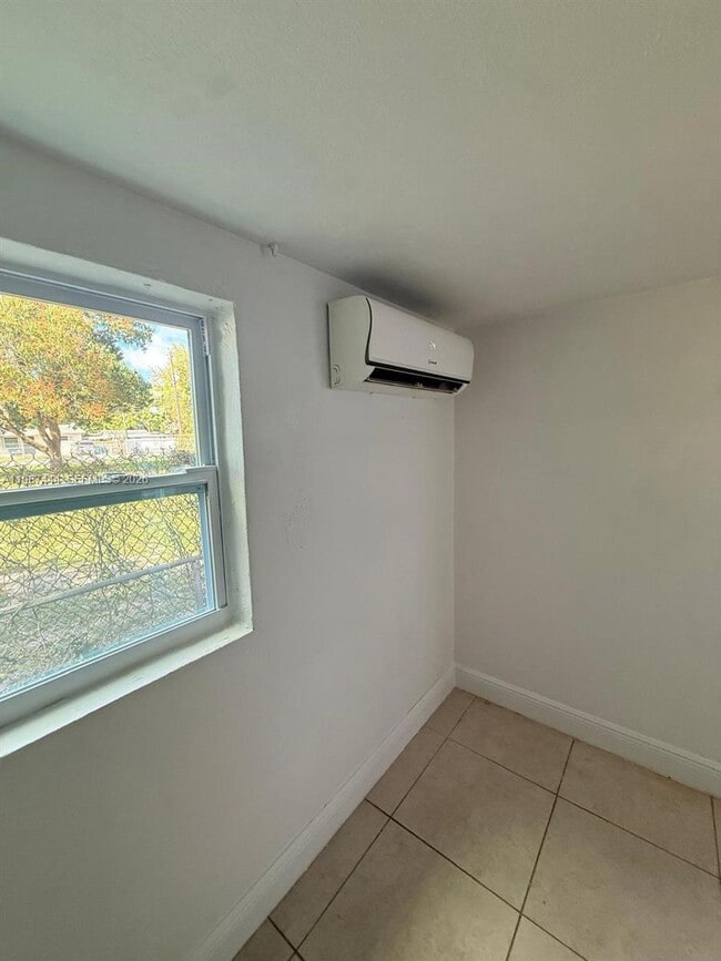 Building Photo - 2265 NW 100th St