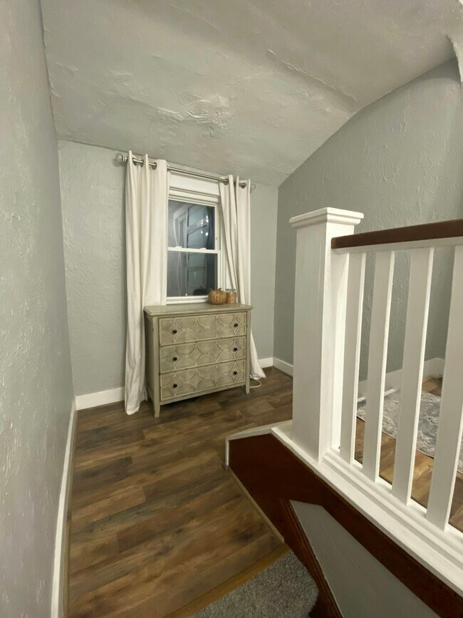 Building Photo - 563 Broad Blvd