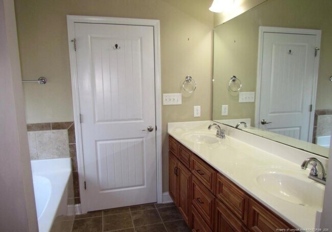 Building Photo - 4009 Quarry Hollow Drive