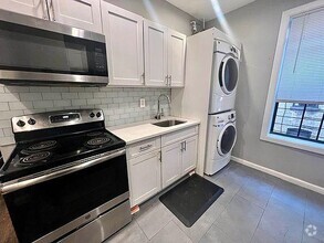 Building Photo - 2 bedroom in BRONX NY 10467