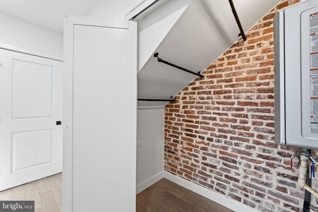 Building Photo - 718 Rhode Island Ave NW