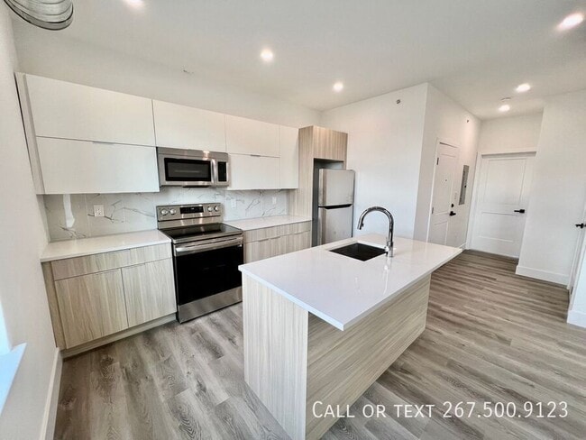 Building Photo - 1843 Hartranft St