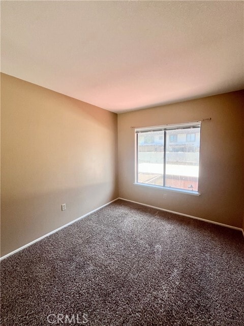 Building Photo - 745 Knollwood Ln