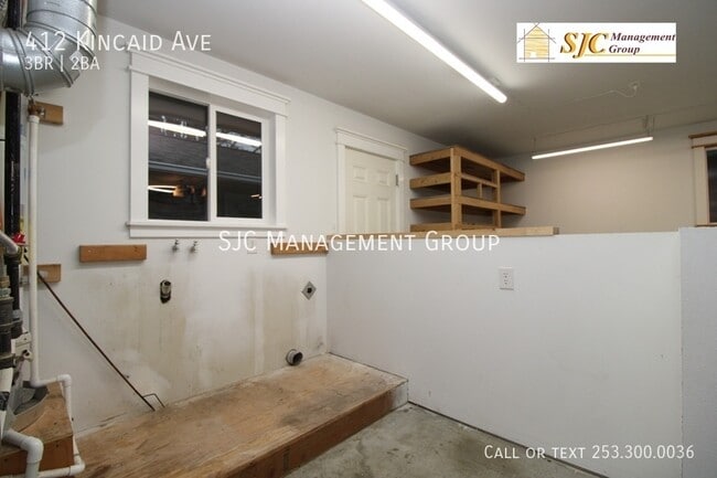 Building Photo - 412 Kincaid Ave