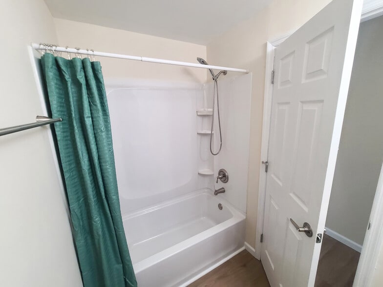 Bathroom - 137 Long Hill Ave