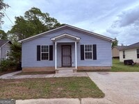 Building Photo - 904 N 9th St