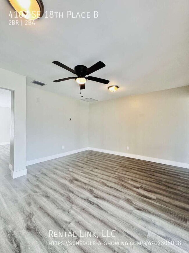 Building Photo - 4107 SE 18th Pl