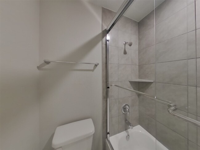 Building Photo - 9835 Willow Creek Commerce Dr