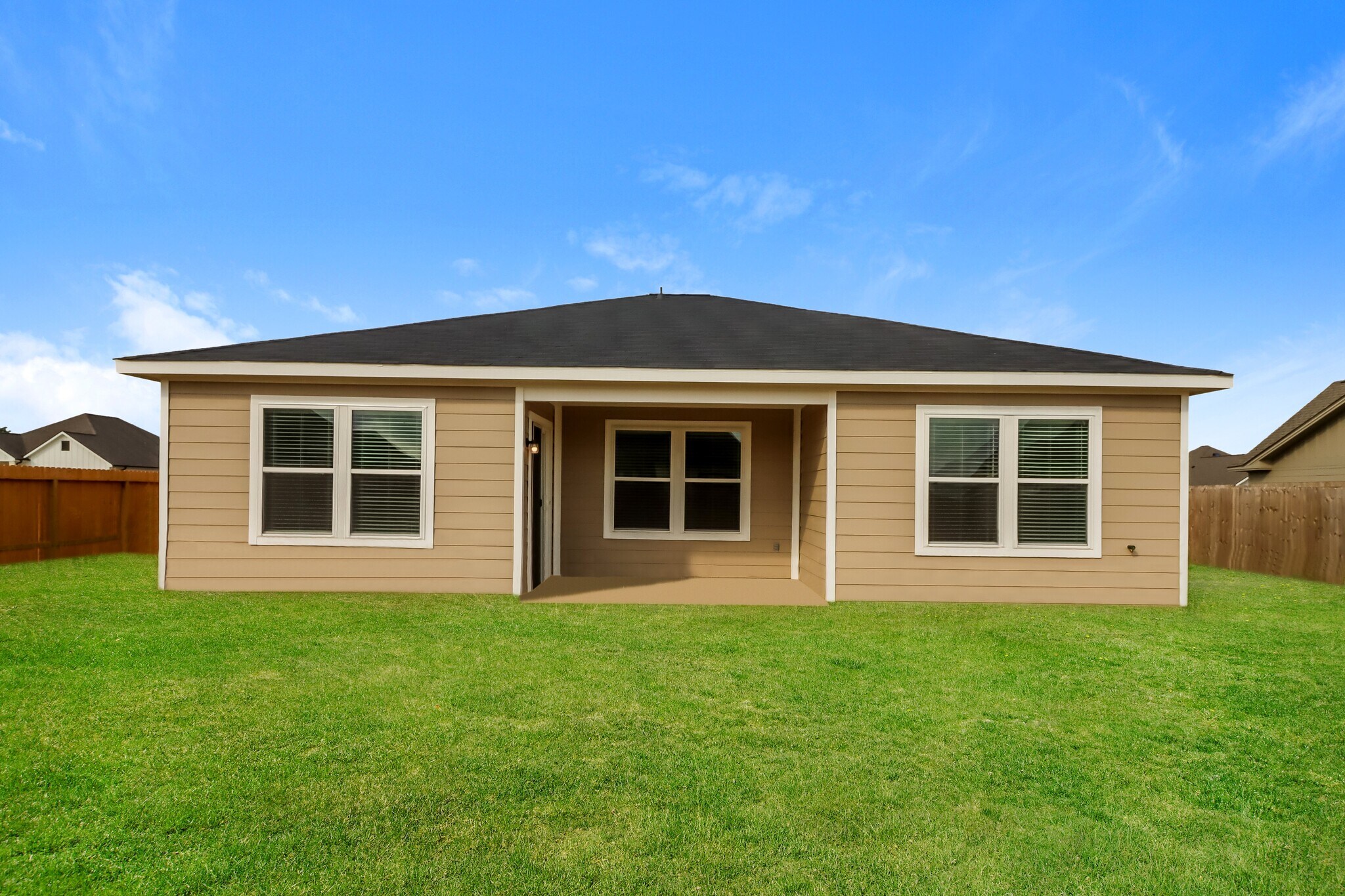 Building Photo - 112 Rustic Trce