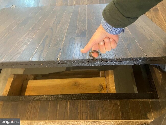 Building Photo - 140 Walnut Ave