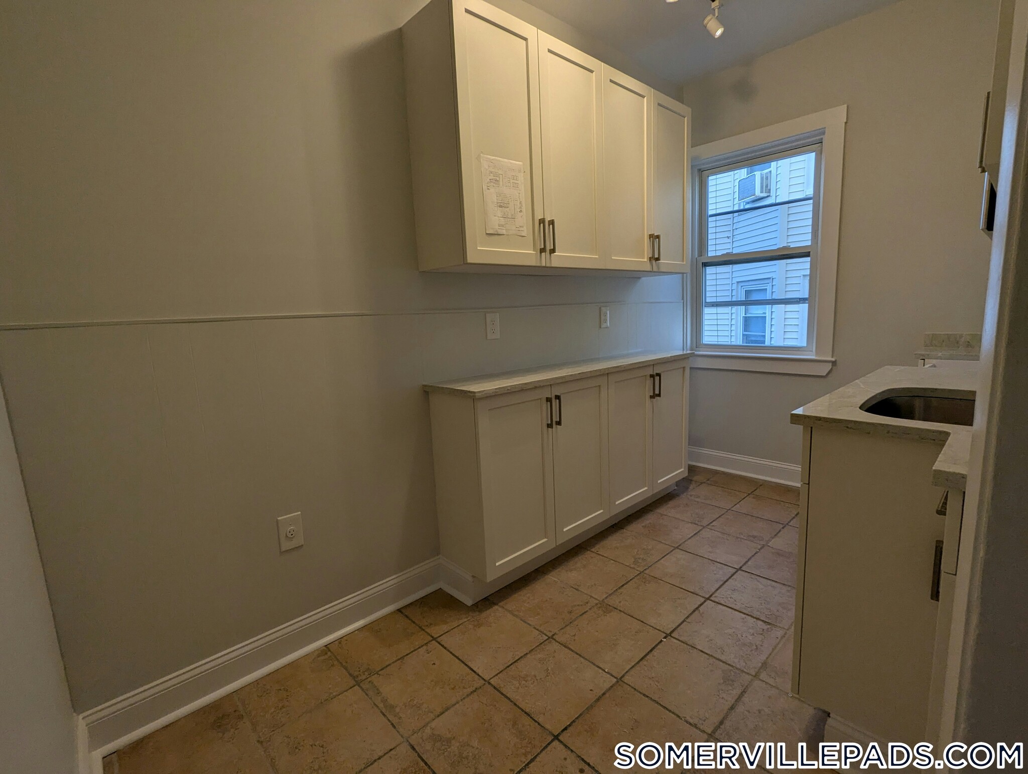 Building Photo - 69 Raymond Ave