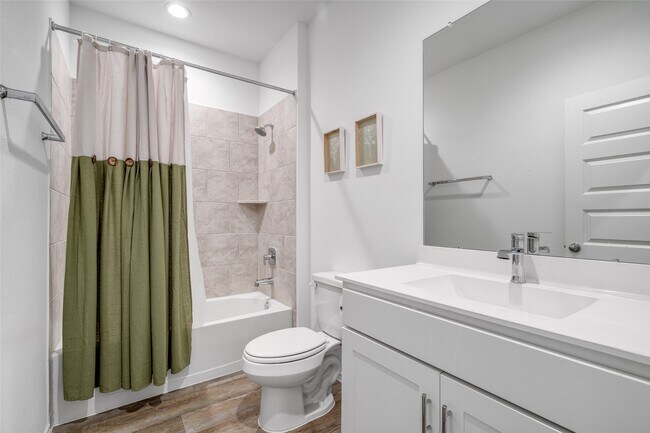 Building Photo - 2815 Magnolia Blossom Ln