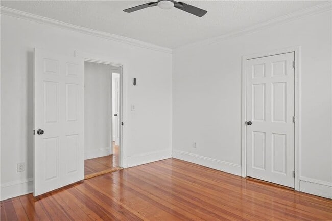 Building Photo - 123 Radcliffe Ave