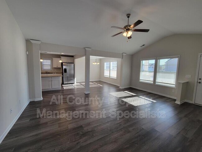 Building Photo - 22 Brazilian Dr