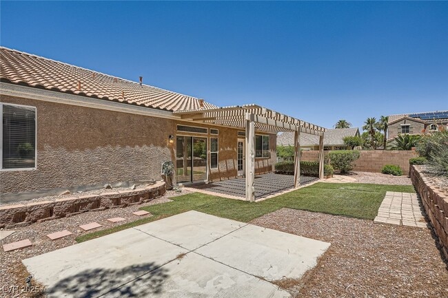 Building Photo - 500 Desert Summit Ct