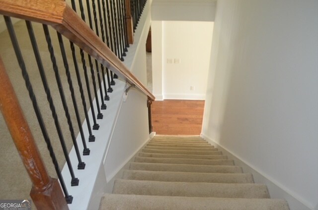 Building Photo - 15 Creekwater Dr