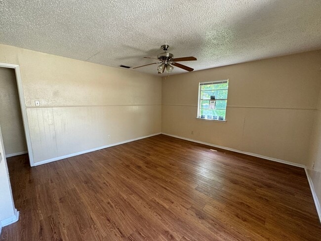 Building Photo - 3-Bedroom House for Rent in Killeen