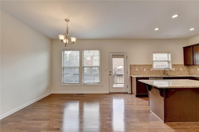 Building Photo - 3377 N Twin Alley