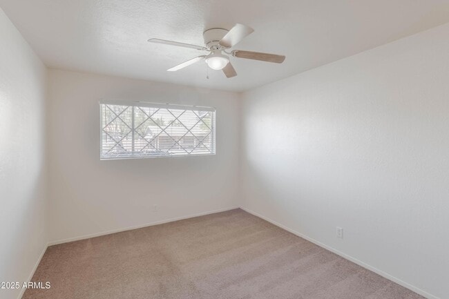 Building Photo - 7013 E Loma Land Dr