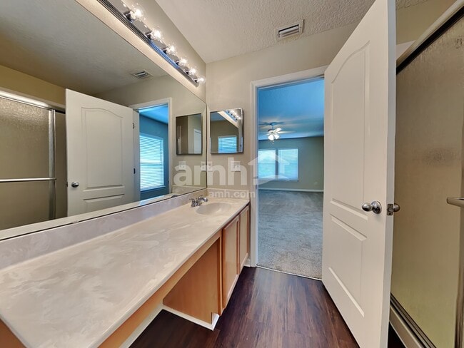 Building Photo - 428 Monet Ave