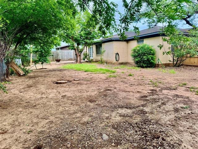 Building Photo - 611 Crestview Dr