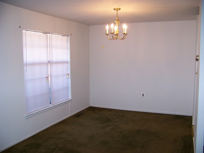 Dining Area - 904 Whitpain Hls