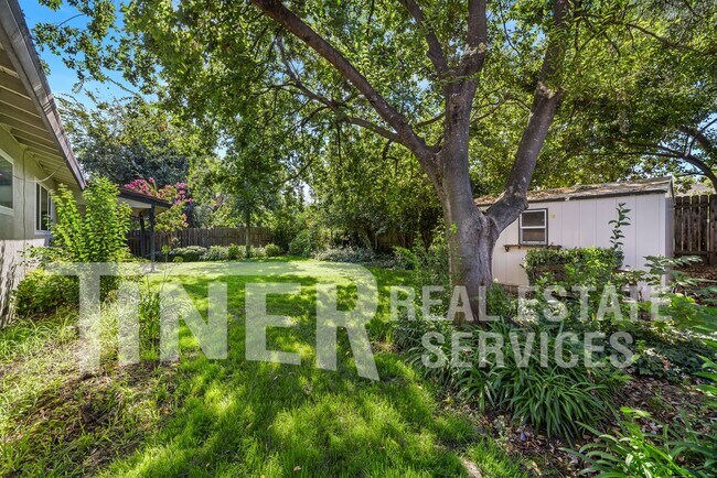 Building Photo - 6406 Winding Way