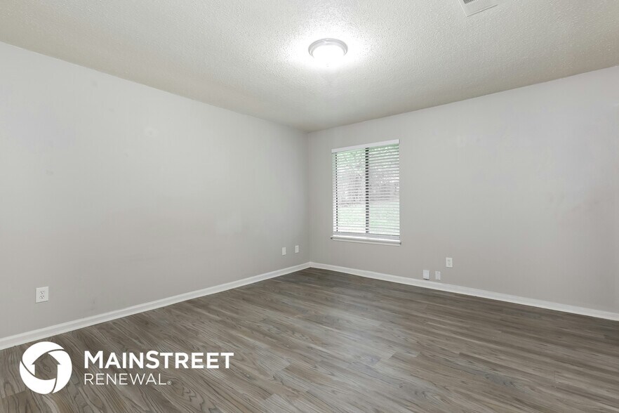 Building Photo - 661 Overlook Ct