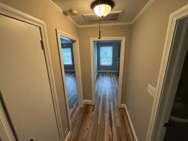 Building Photo - Like New Construction - Premium Finishes T...