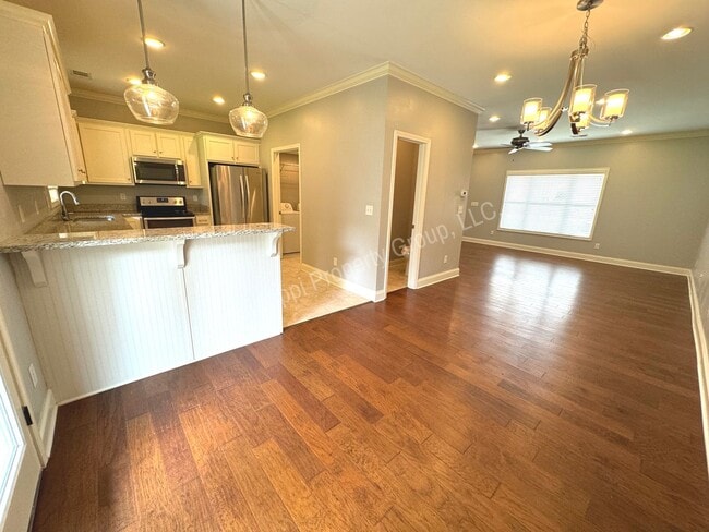 Building Photo - 3BR/2.5BA For Rent