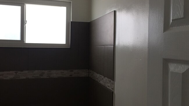 Building Photo - 4353 Toland Way