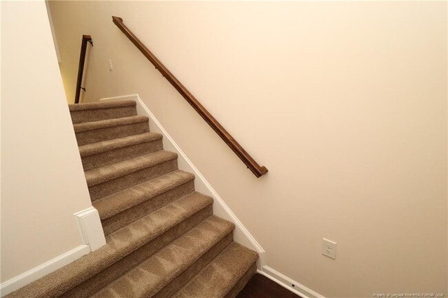 Building Photo - 1405 Regents Ln