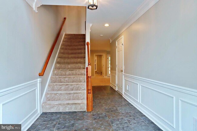 Building Photo - 8239 Singleleaf Ln