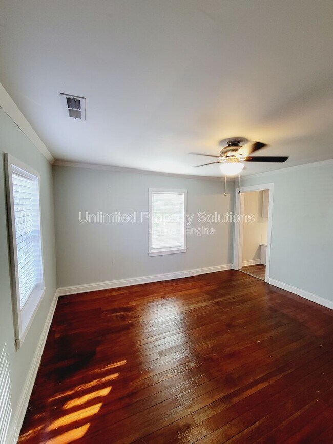 Building Photo - 2410 Wrightsville Ave