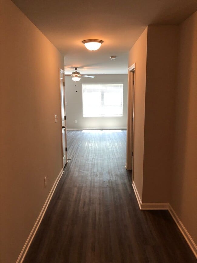 Building Photo - Price Drop Alert!  Fall Rental Specials Av...