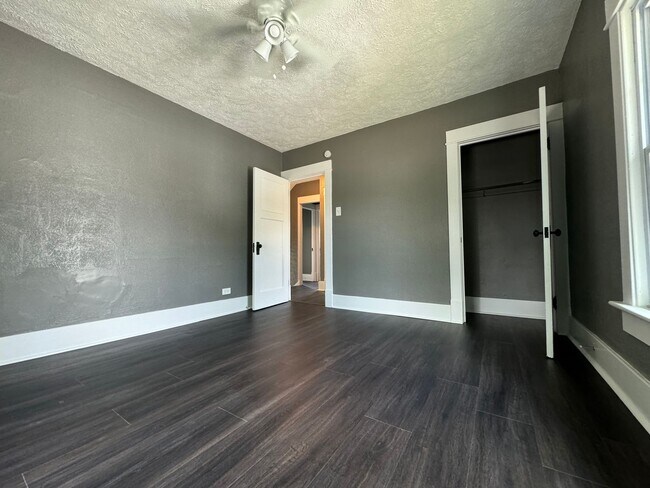 Building Photo - Rent to Own in Crestline Available Now