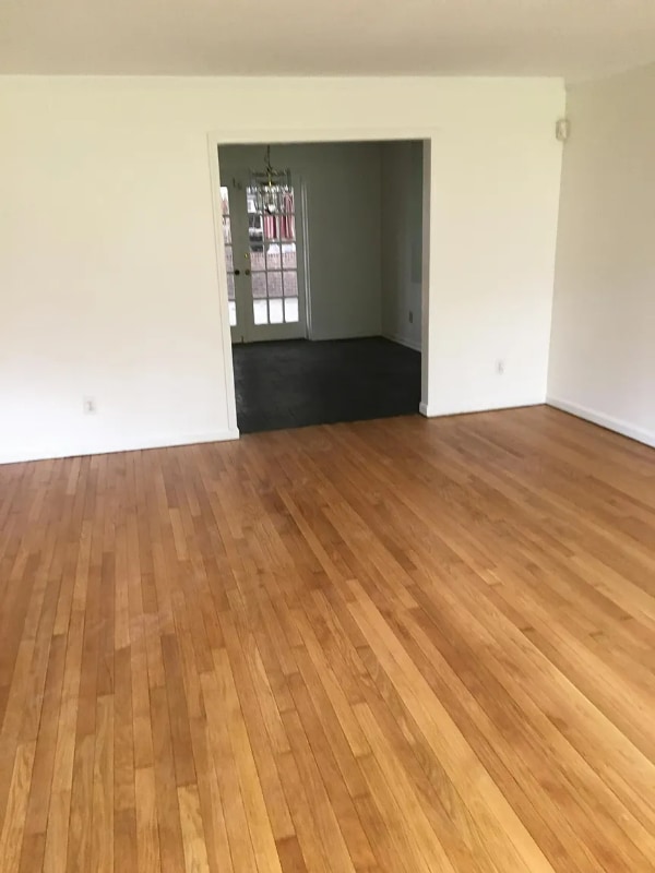 Building Photo - 2123 Edgewater Pkwy